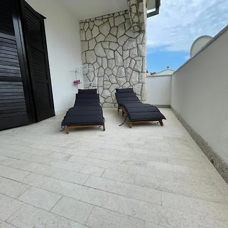 Mateo Διαμέρισμα Τρογκίρ