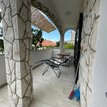 Διαμέρισμα Mateo Τρογκίρ