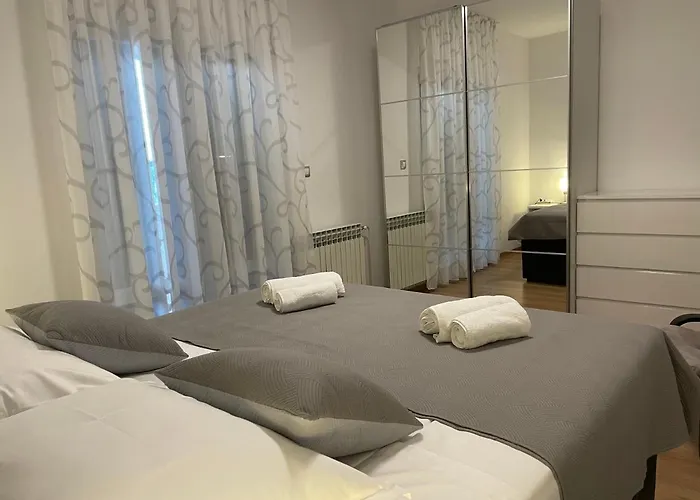 Mateo * 特罗吉尔